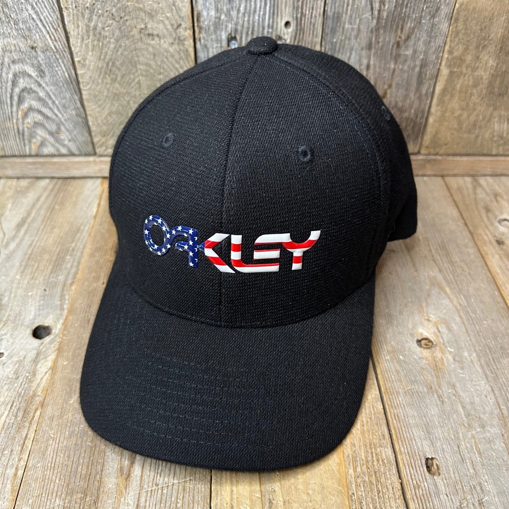 Oakley Men's B1B Metallic Destination Flexfit Fitted Hat Size S/M American